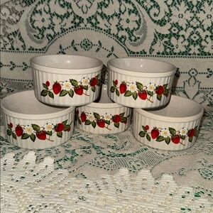 Sheffield Strawberries N Cream Stoneware Ramekin Sauce Dipping Bowl set of 5